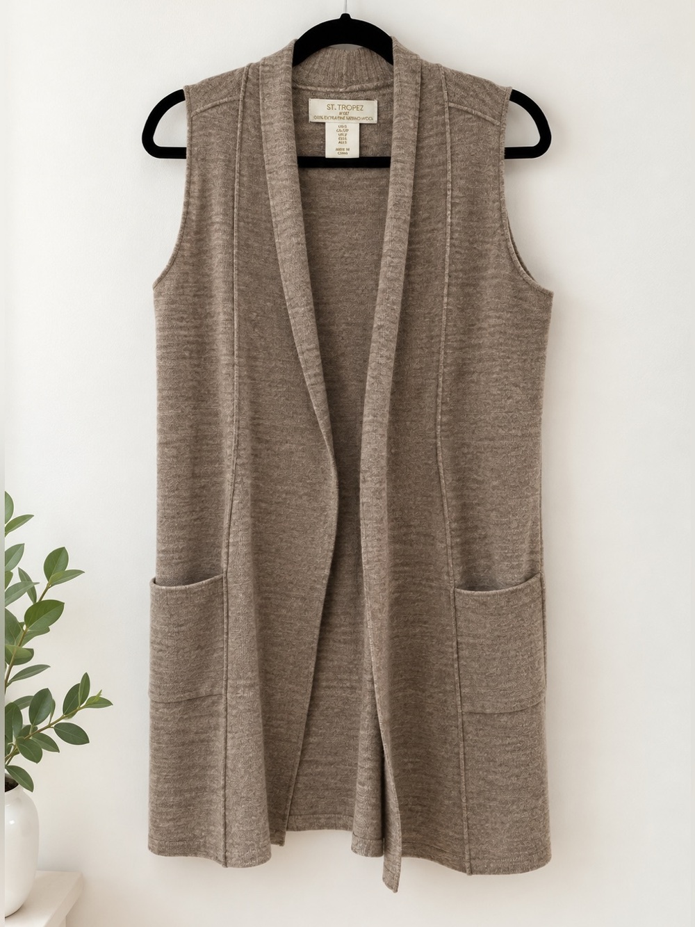 St. Tropez Wool Sleeveless Jacket